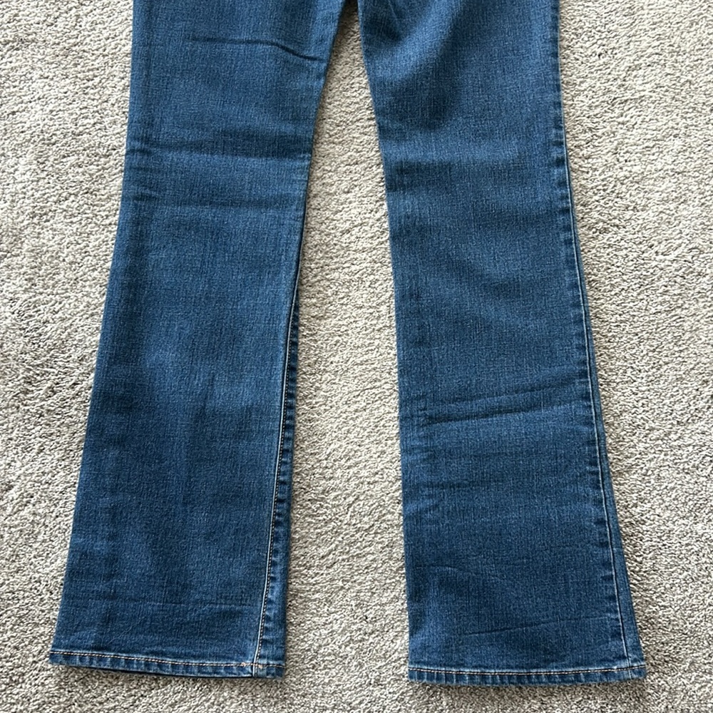 Old Navy Original Boot Cut Jeans - Picture 7 of 7